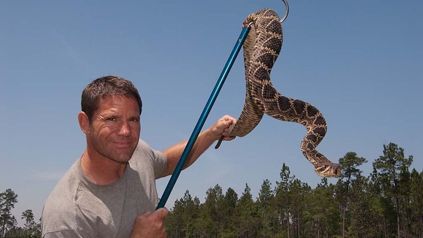 Steve-Backshall-snake