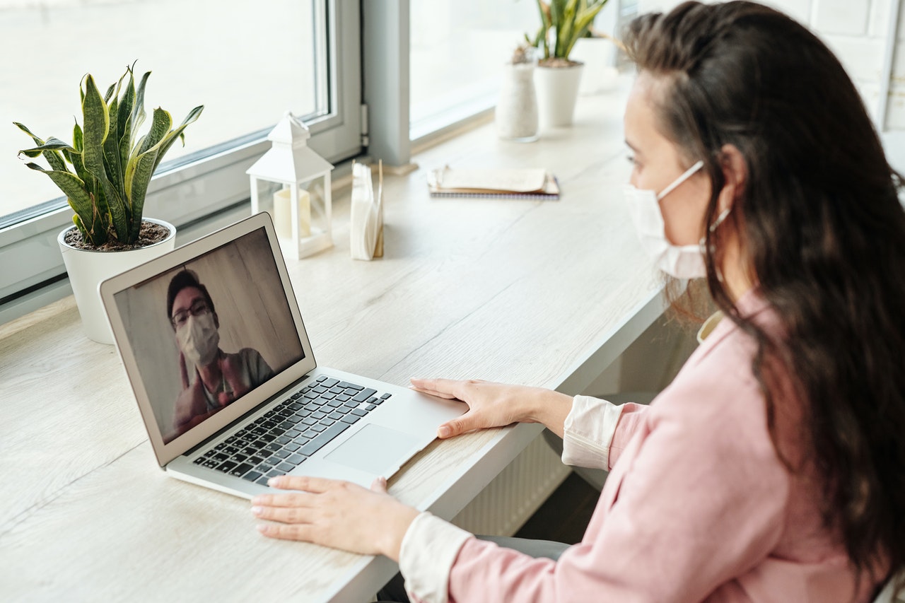 video-call-with-mask