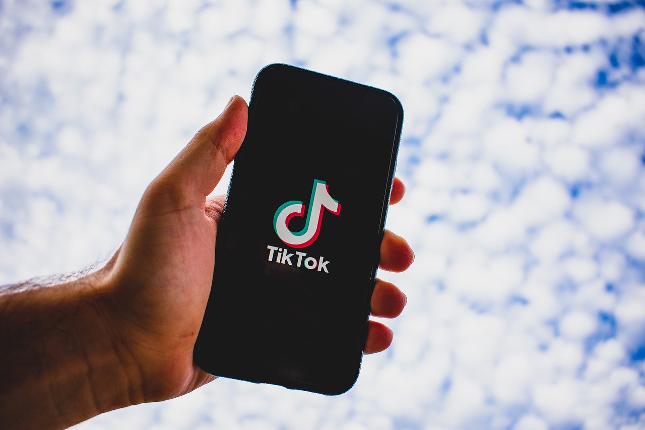 tik-tok-antisemitic-content