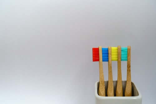 coloured-toothbrush-collection