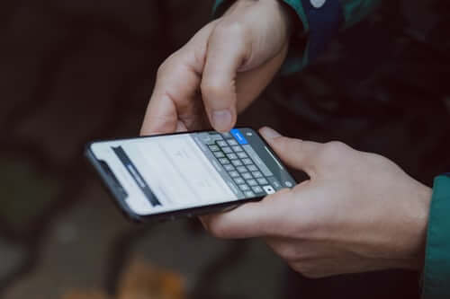 smartphone-user