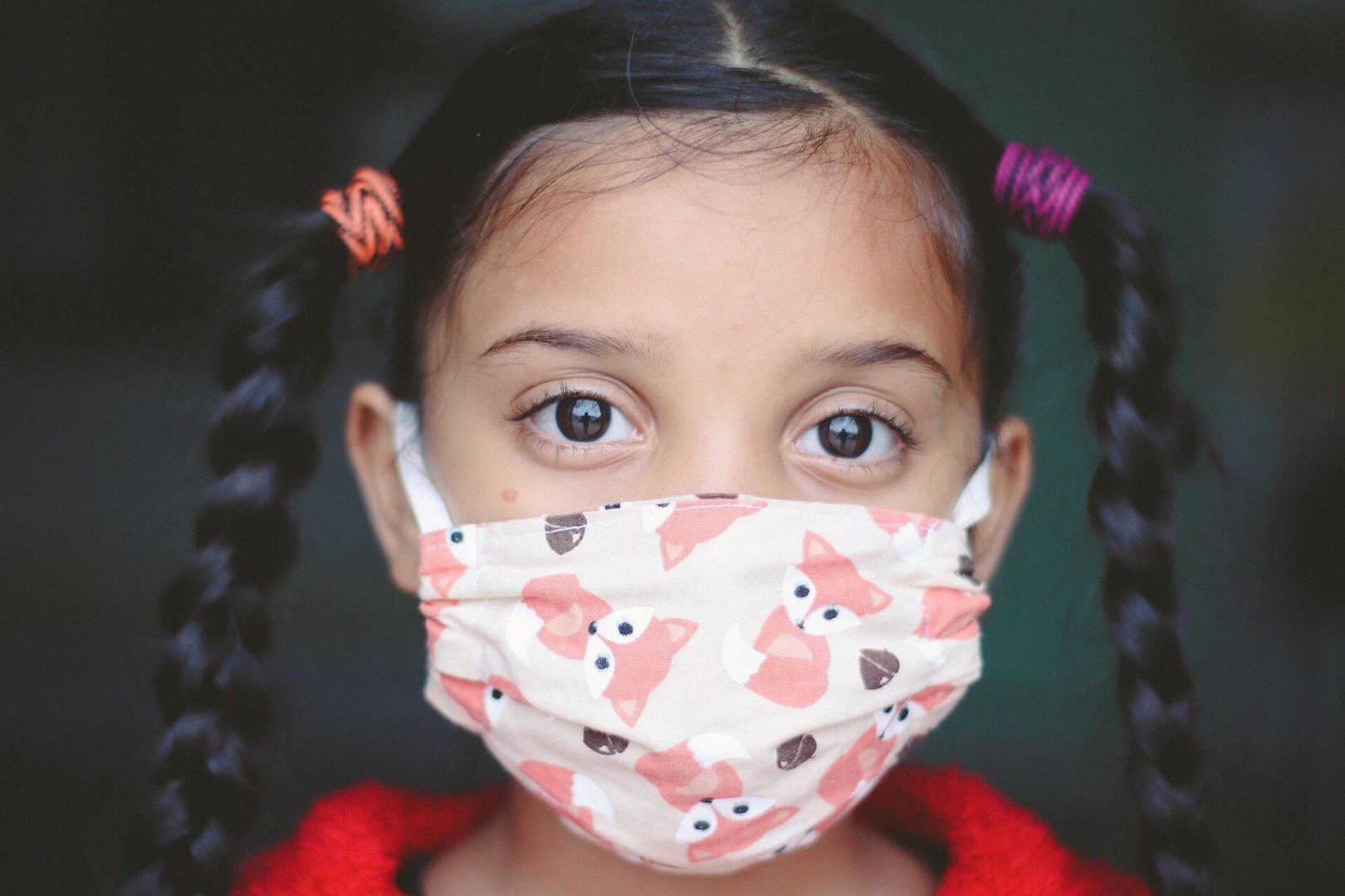girl-face-mask