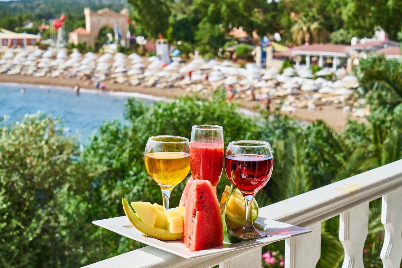booze-holiday-competition