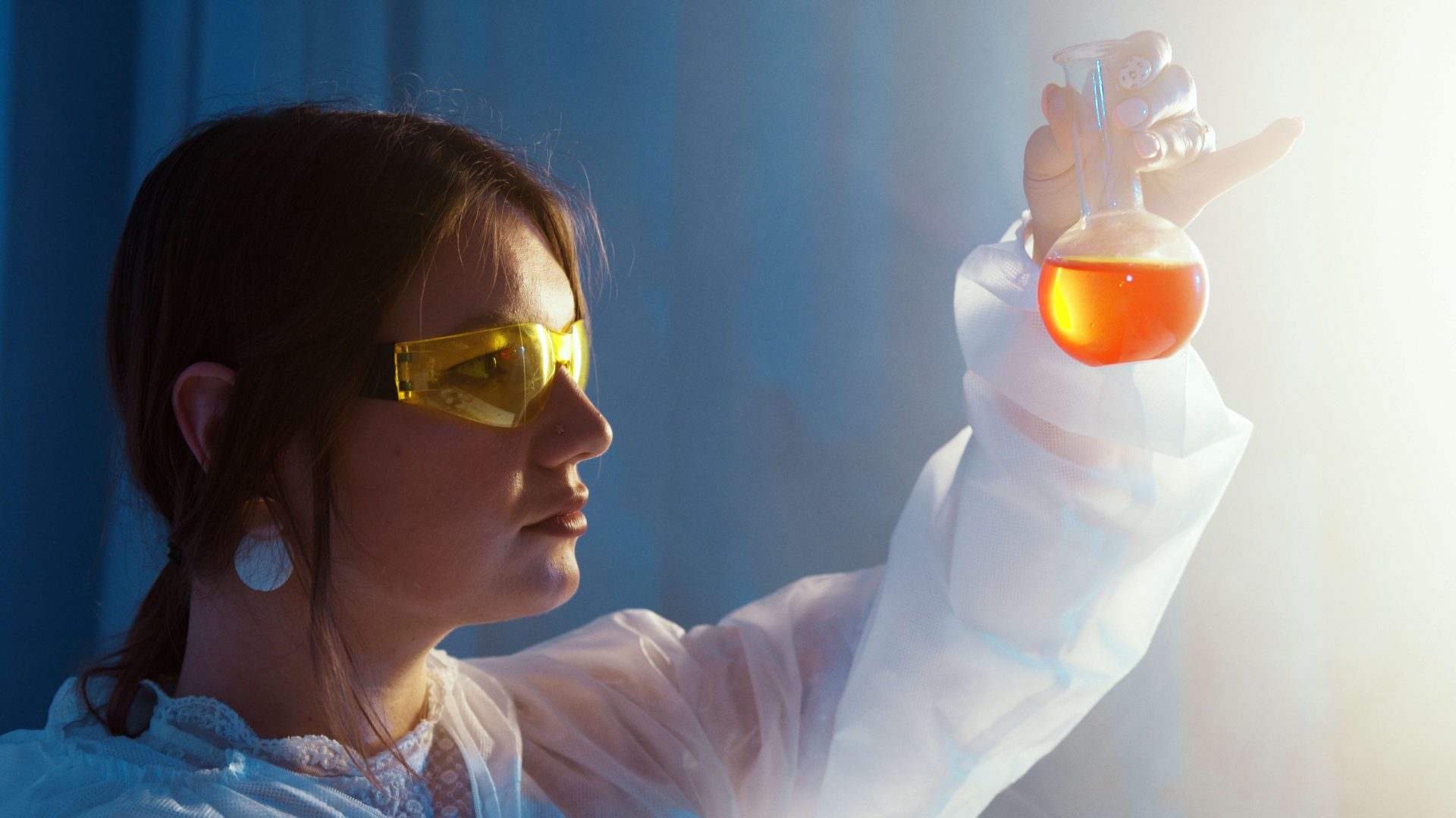 female-scientist