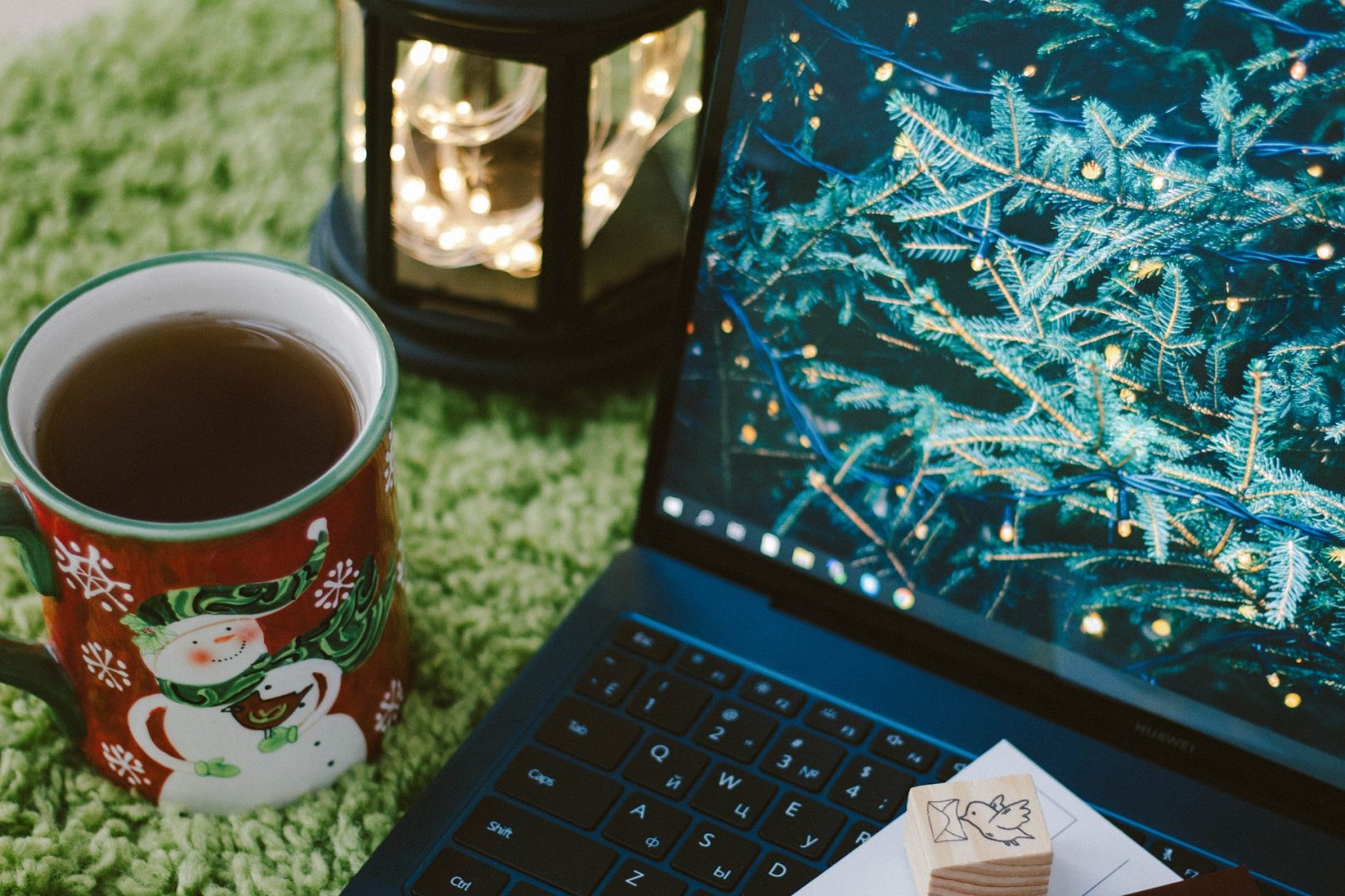 tea-with-laptop