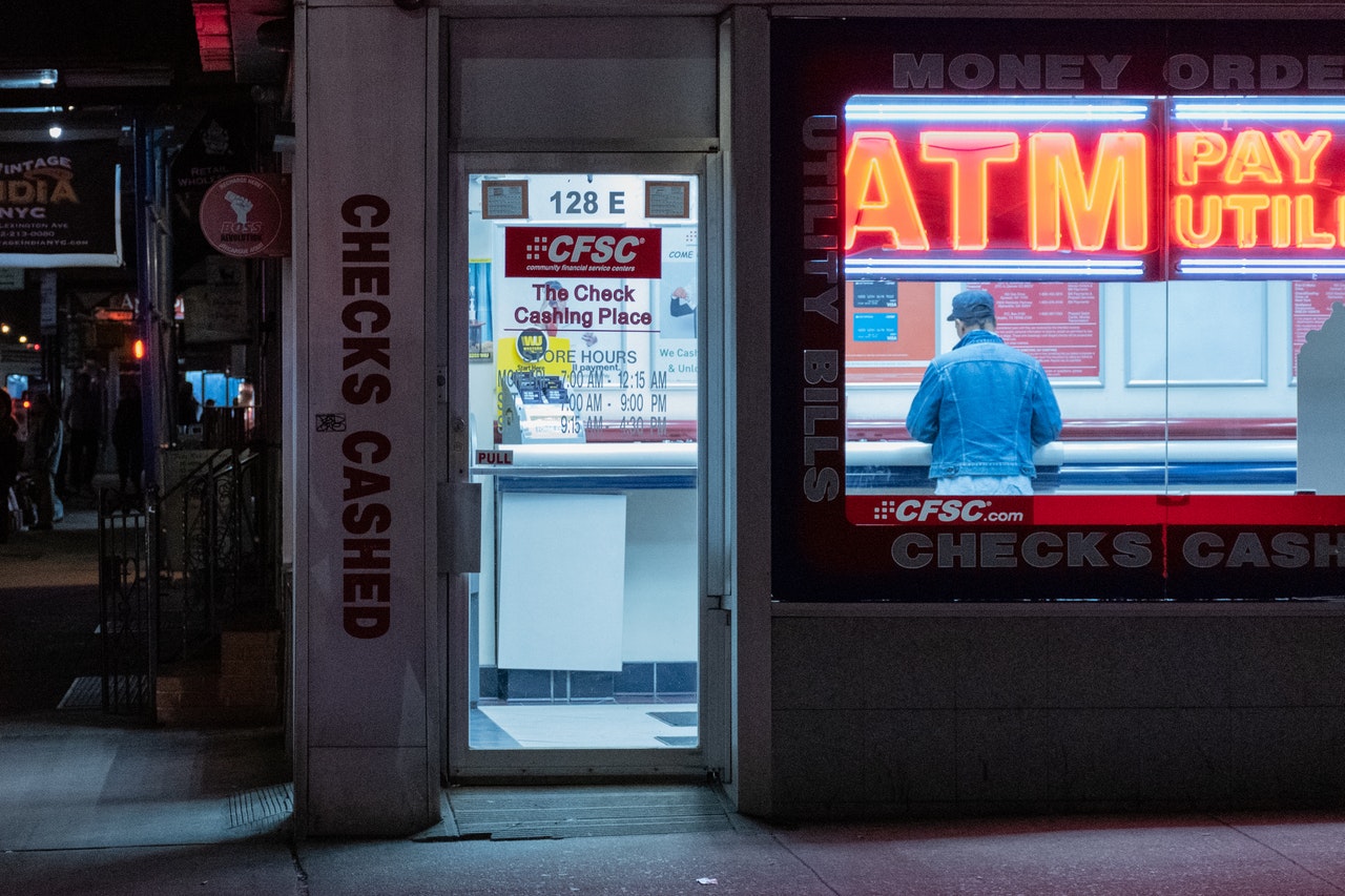 atm-machines-declining