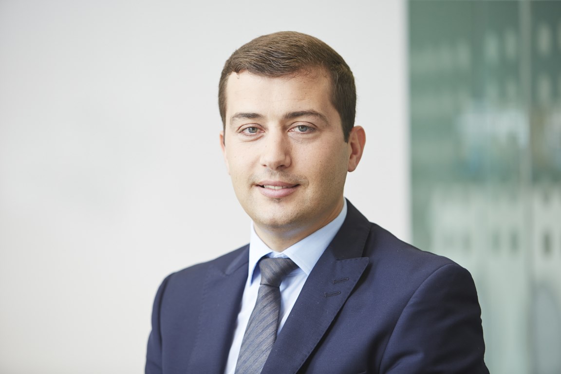 Alan-Price-Bright-HR