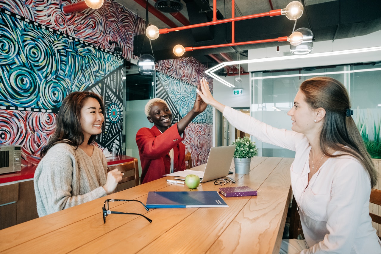 gender-diversity-boardroom