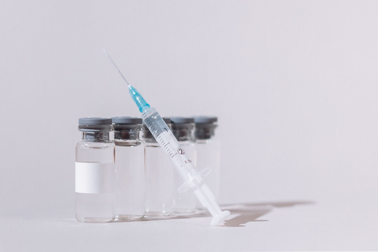 vaccine-rollout-office-return