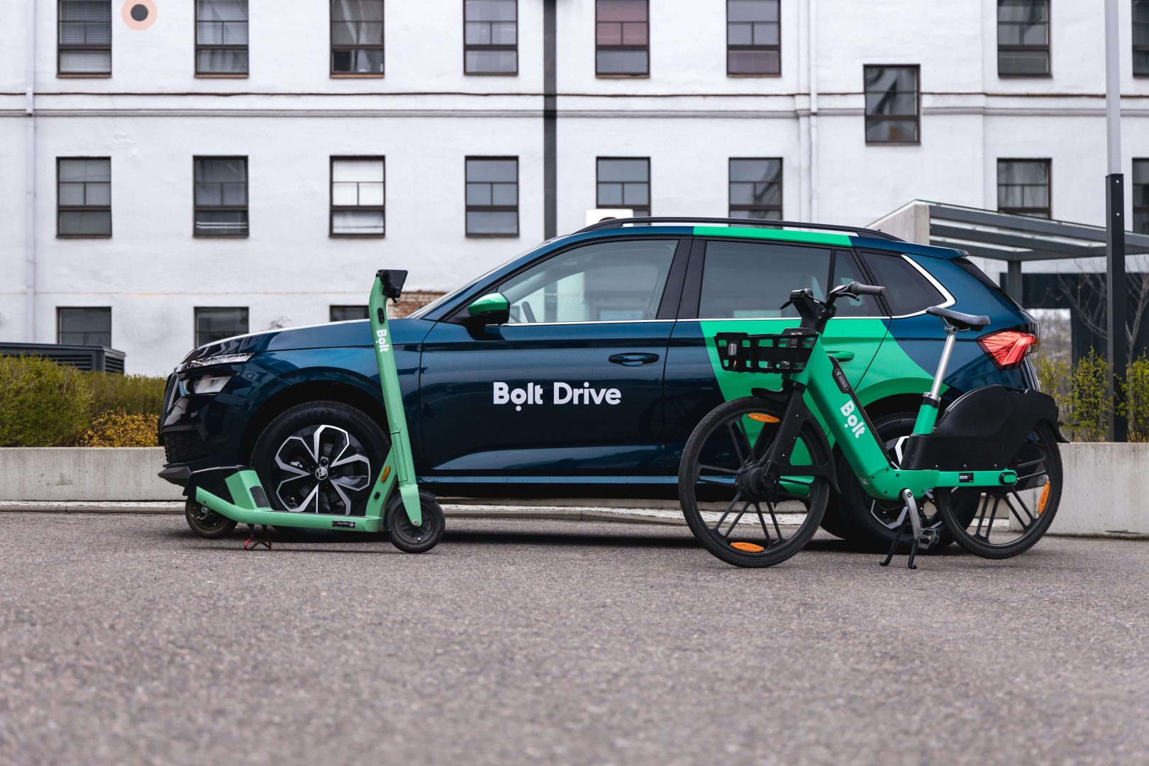 bolt car