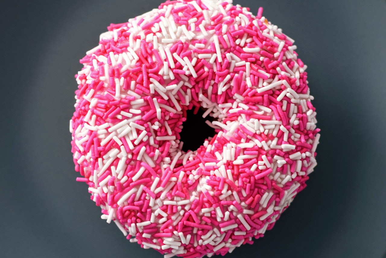 doughnut-sprinkles-pink