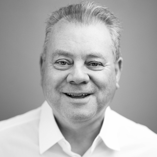 Garry Jones, novaFori