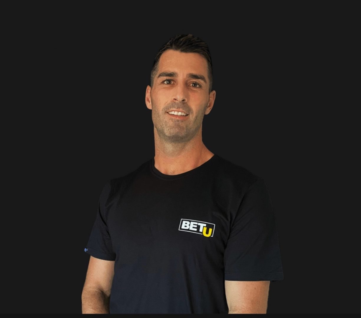 Paul Rogash, Betu