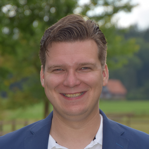 Expert Predictions on Crypto in 2022 - TechRound