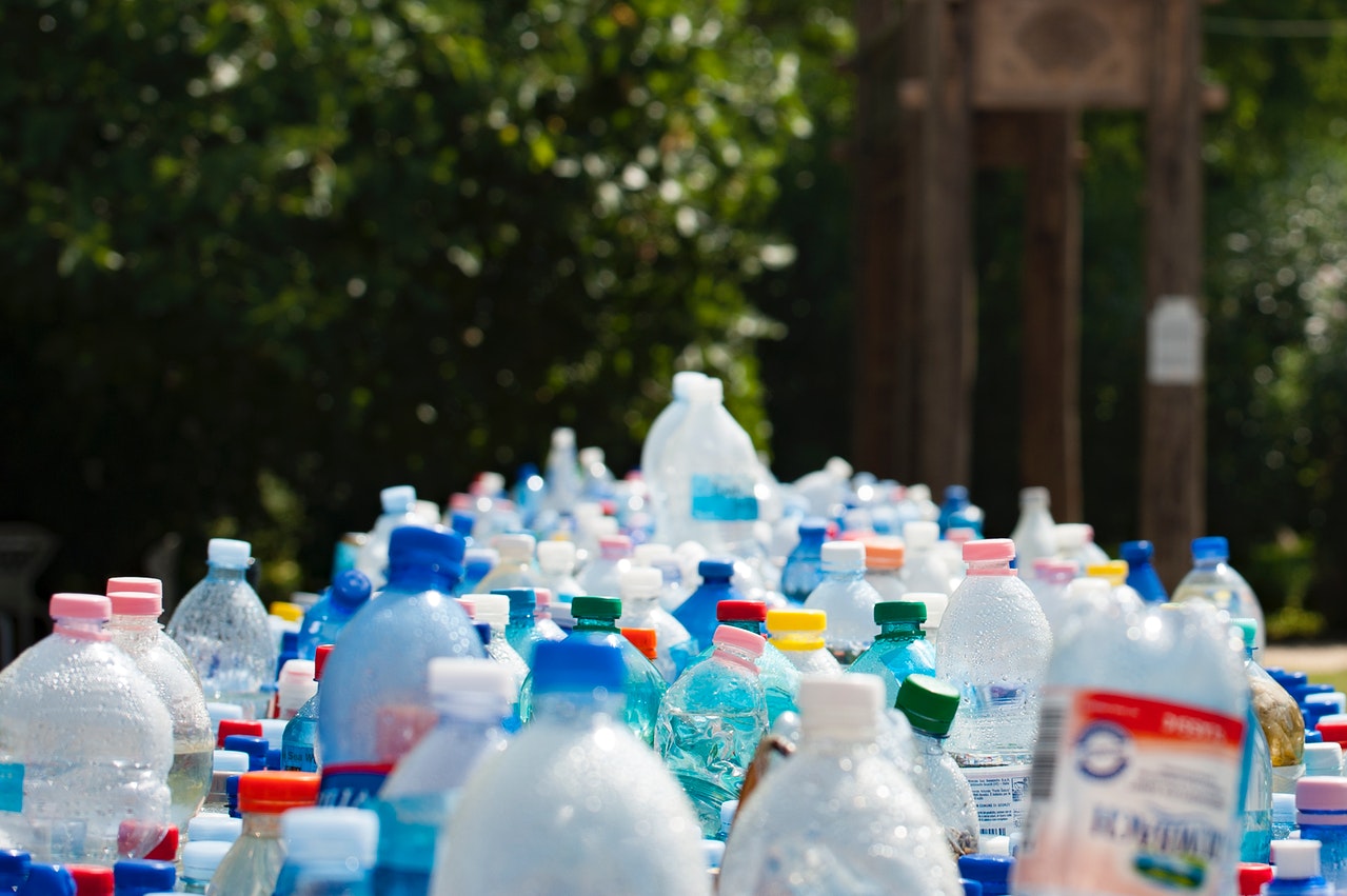 plastic-bottles-sustainable-sportswear