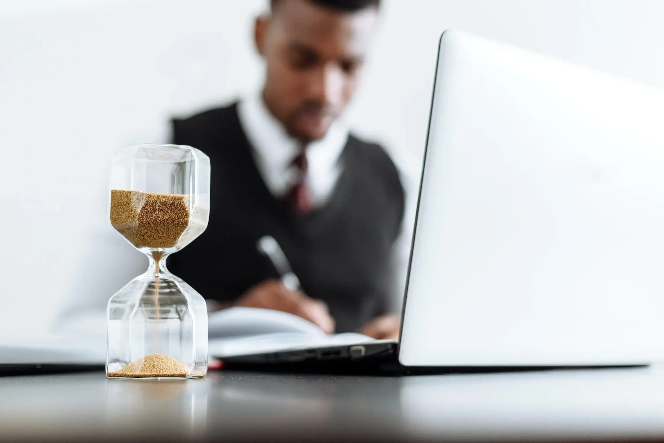 hr-software-manage-employees