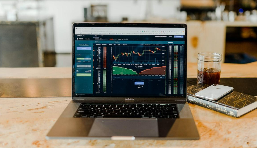 Discover How Investors Grow Their Portfolios on AutopilDiscover How Investors Grow Their Portfolios on Autopilot ot