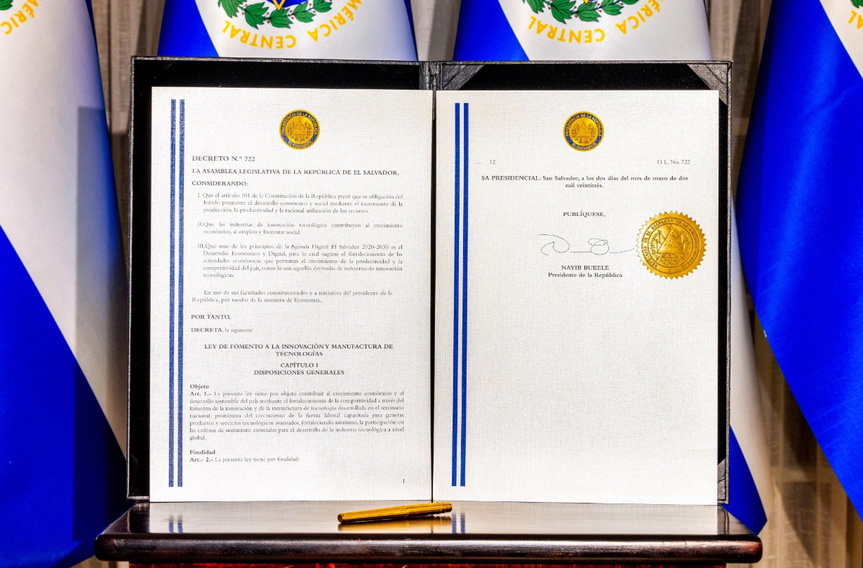 El Salvador President Signs Law Eliminating Taxes on Tech Innovations