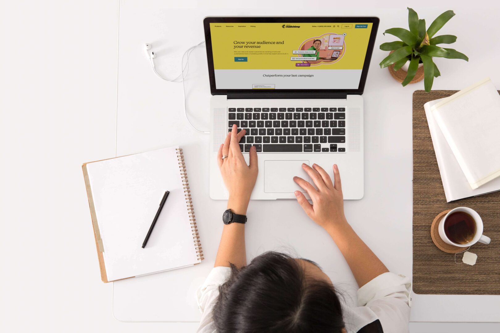 laptop-with-crm-software