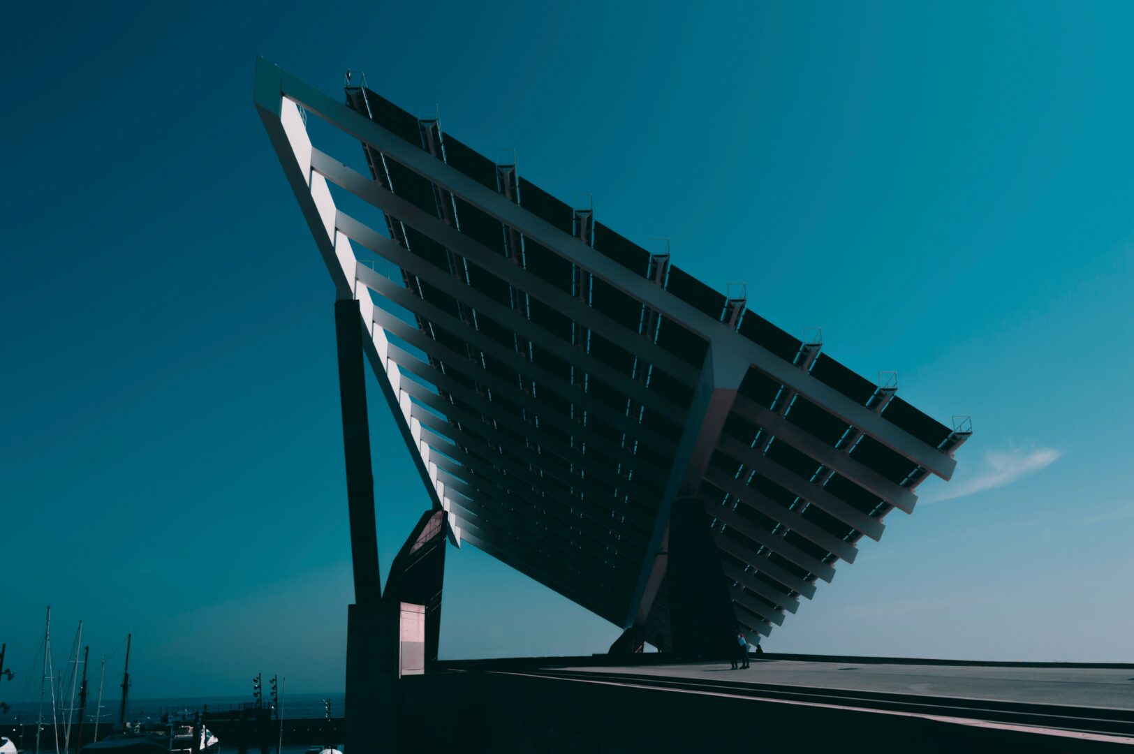 floating-solar-panels