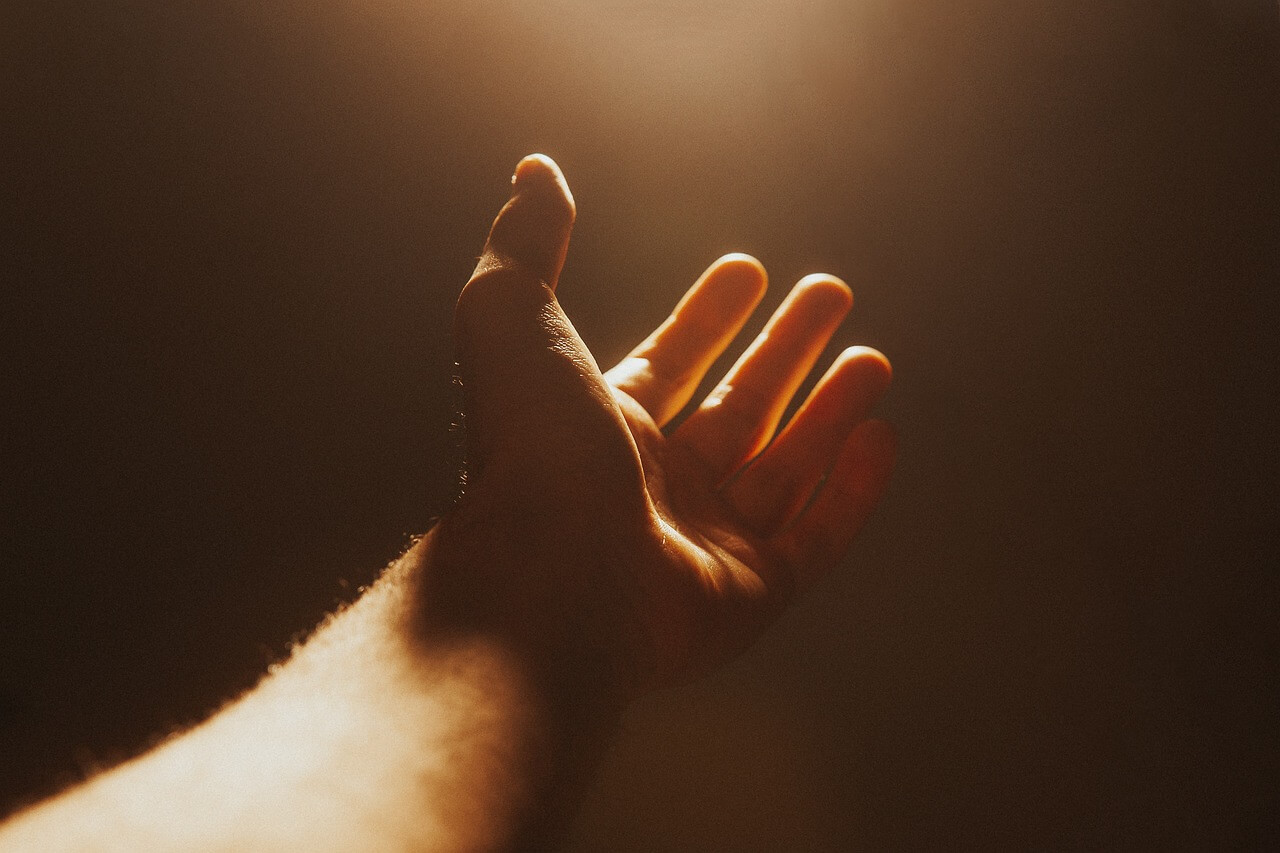 photograph-of-left-hand