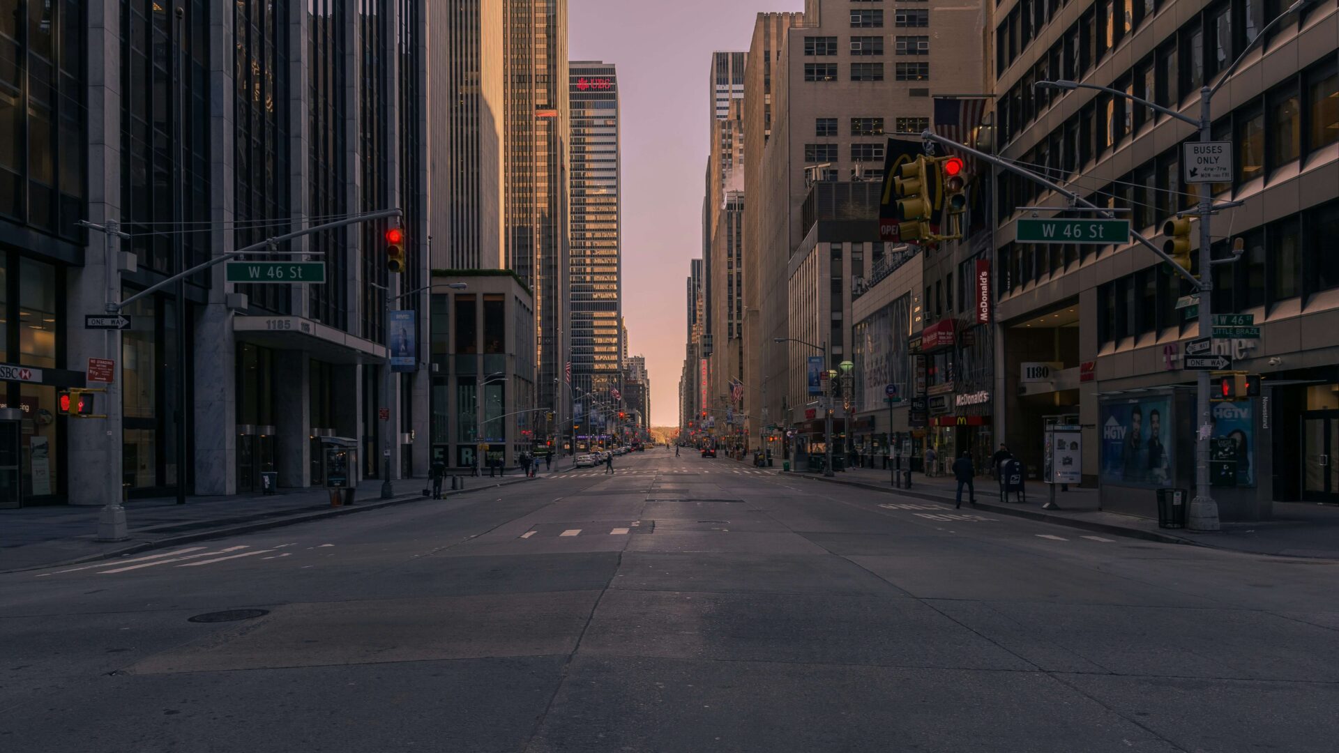 photograph-of-street-in-new-york