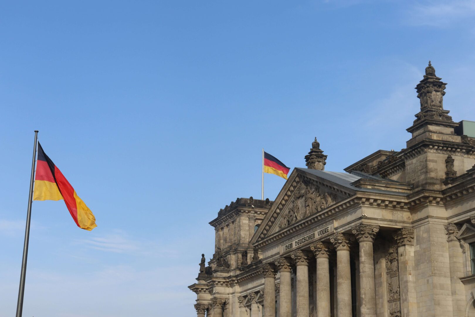 german-flag-and-official-buildings