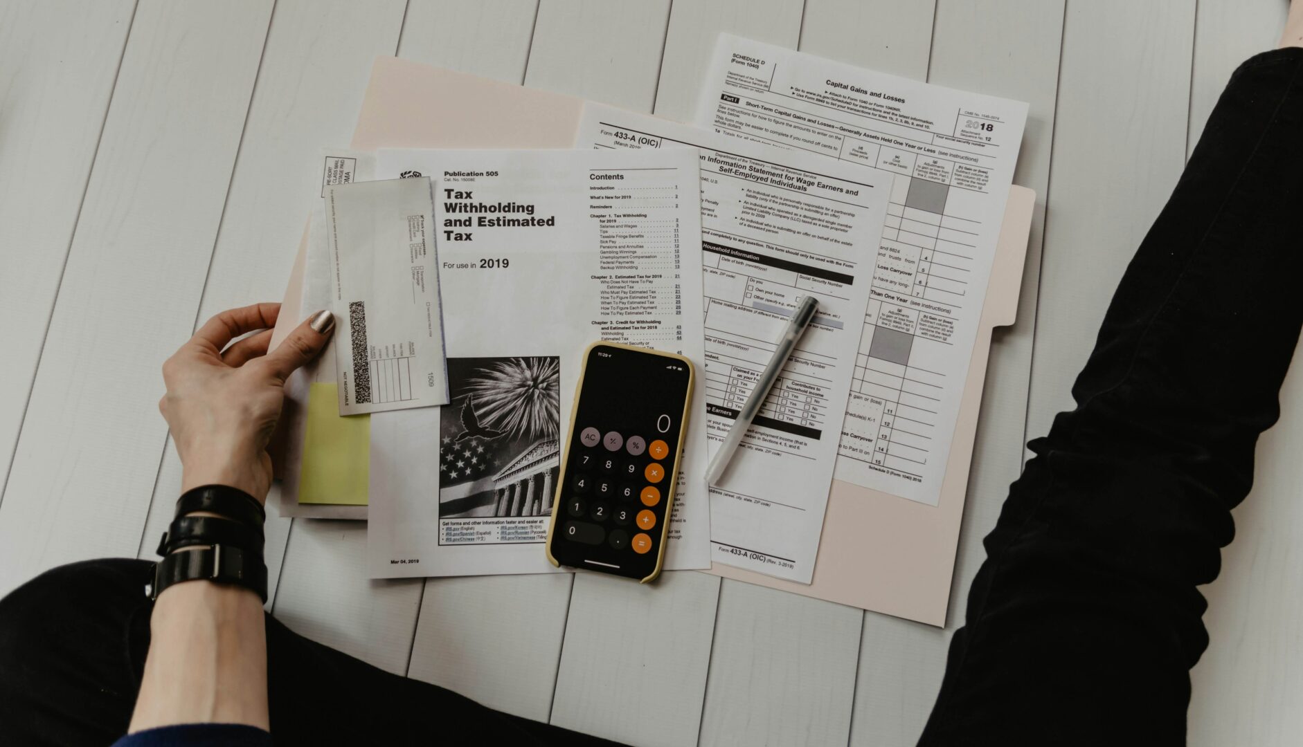 paperwork-and-calculator