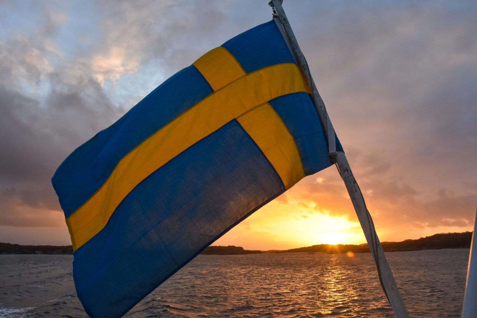 swedish-flag-in-sunset