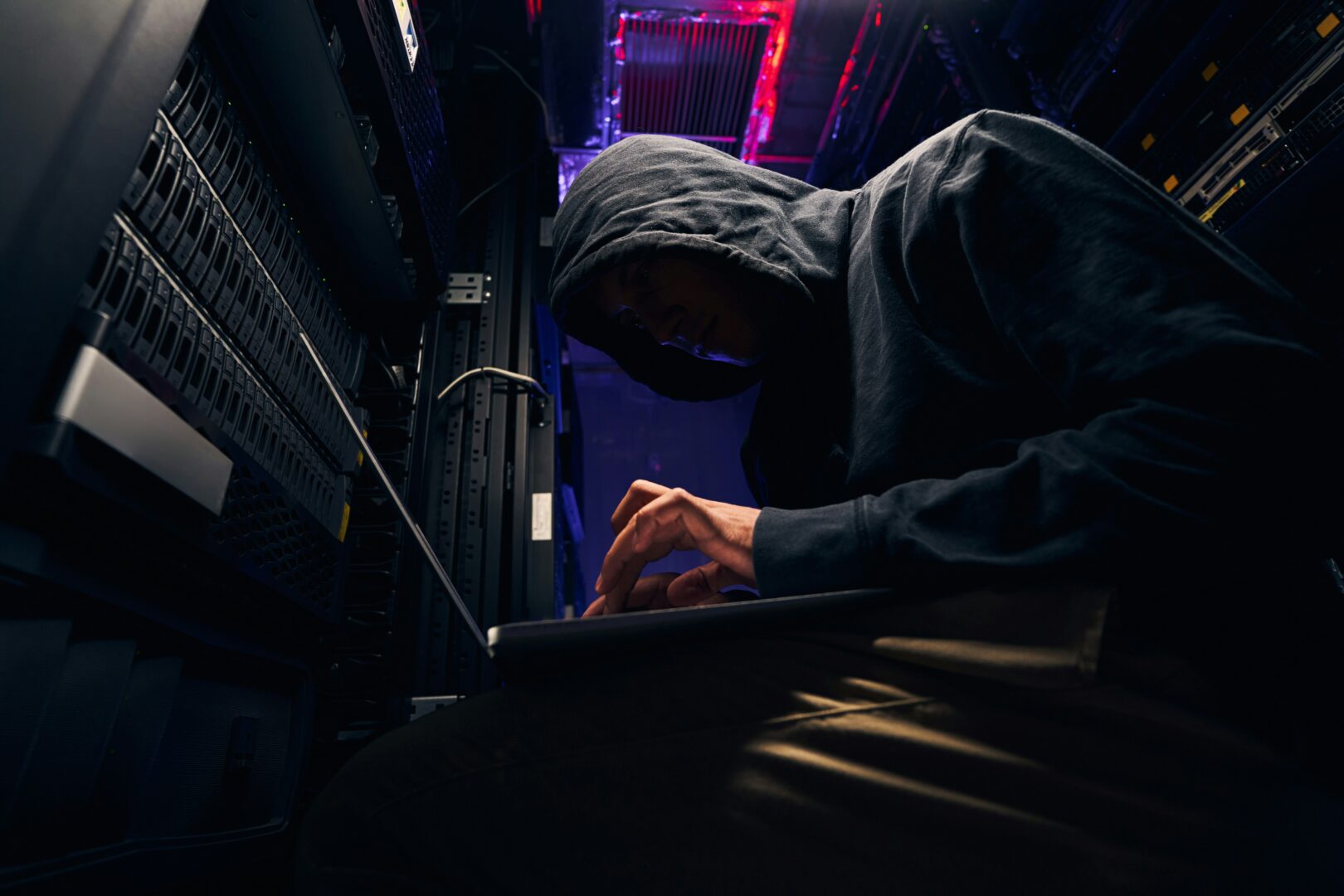 cyber-criminals-attacks