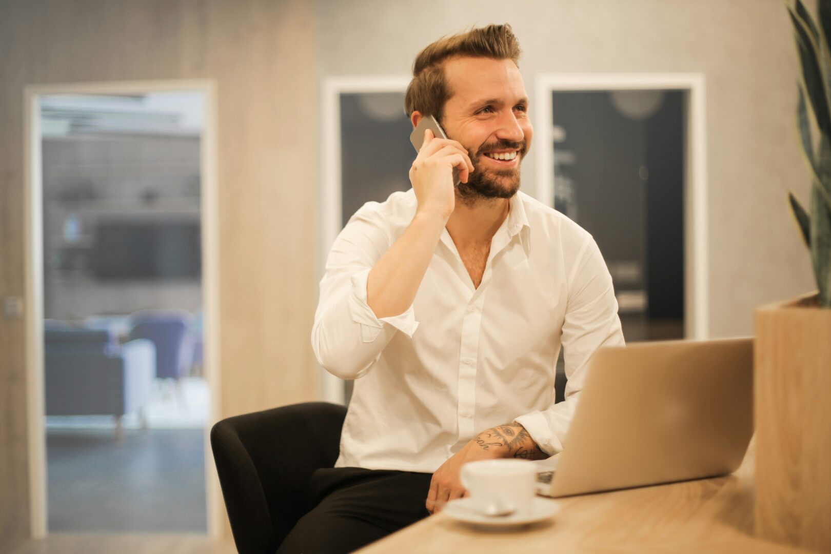 business-man-on-phone