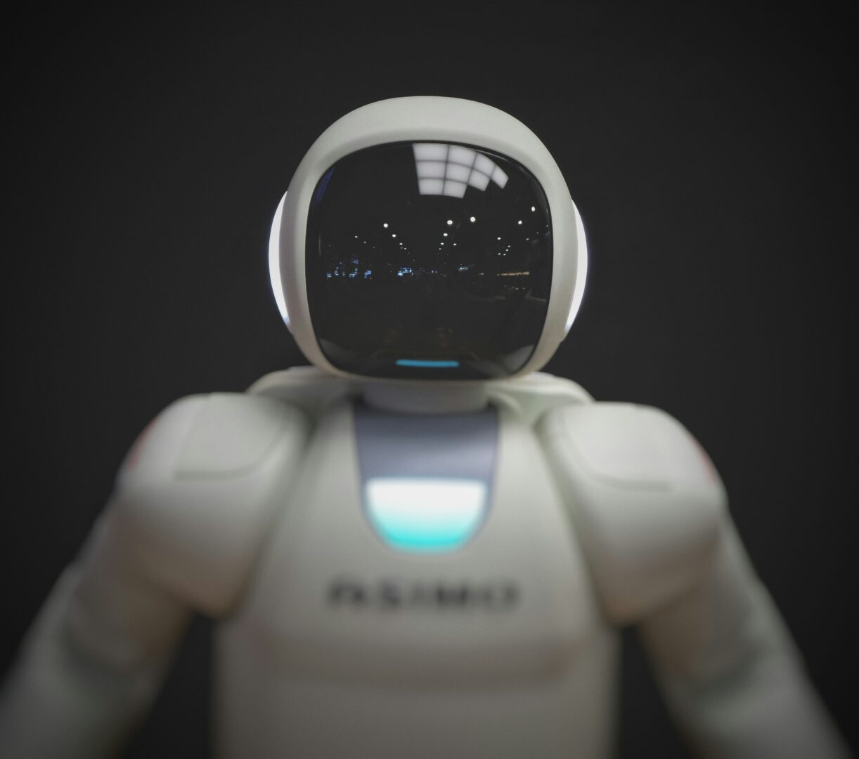 astronaut-robot