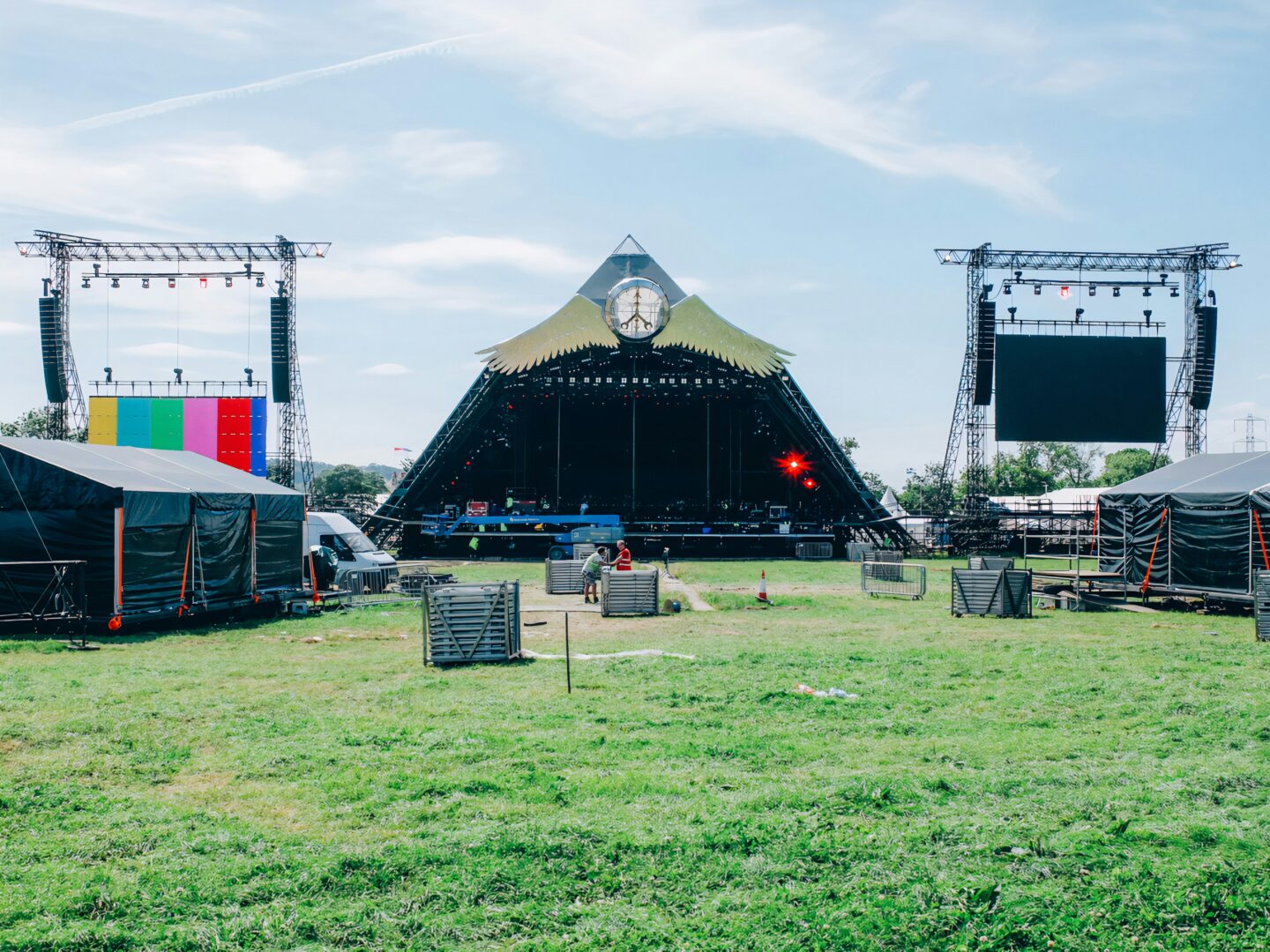 festival-setup