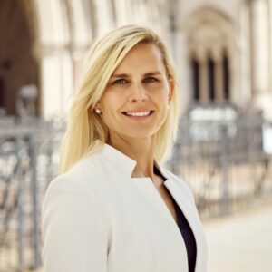 2. Hanna Roos, Founder and CEO, Aavalynx
