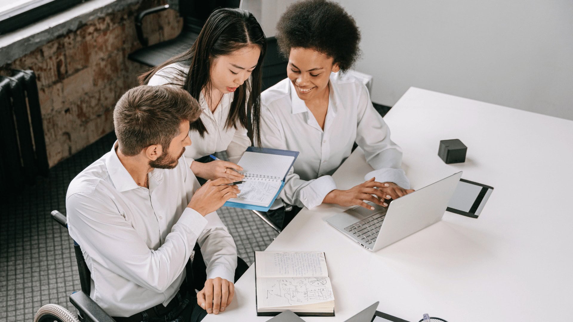 employee-benefits-scaled